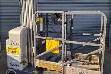 Jlg   vertical man lift