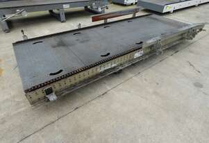 Pallet Chain Conveyor, 3000mm L x 1010mm W x 300mm H Pallet Chain Conveyor, 3000mm L x 1010mm W x 300mm H