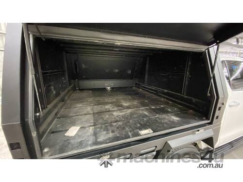 caption 2023 Toyota Hilux 4x4 SR5 Dual Cab T/Diesel (Auto)