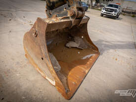 JCB JS130LC EXCAVATOR - picture1' - Click to enlarge
