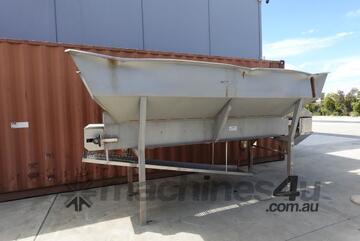 Chain Conveyor, 290mm W x 4150mm L x 1230mm H
