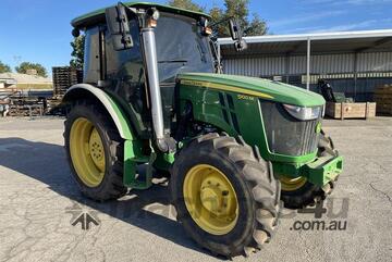 John Deere   5100M MFWD