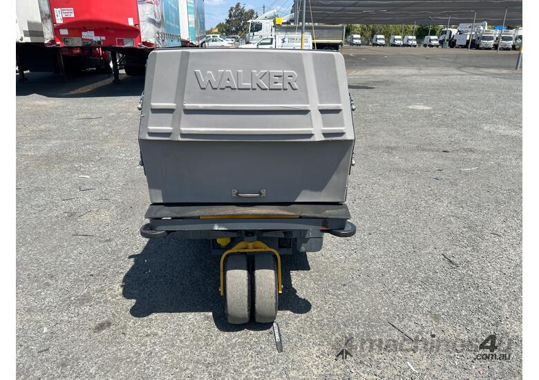 caption 2022 Walker MT27I-11 Zero Turn Ride On Mower
