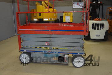 2015 Skyjack SJ4632 E/scissor lift (12m working height) 2015 Skyjack SJ4632 E/scissor lift (12m working height)