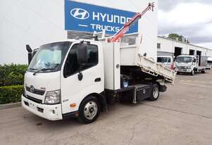 Hino   300 Hino   300