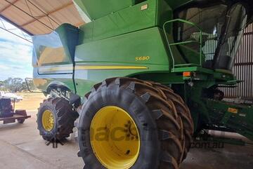John Deere 2017   S680 Combines