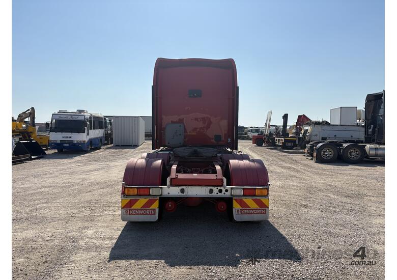 2016 Kenworth T409   6x4 Prime Mover