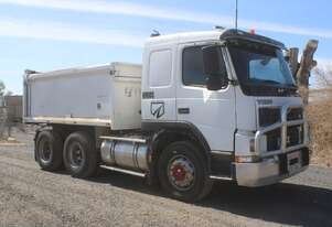 Volvo 2000   Fm12