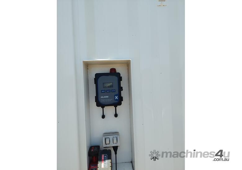 4 Pan Tanked Toilet Ablution Block - Hire