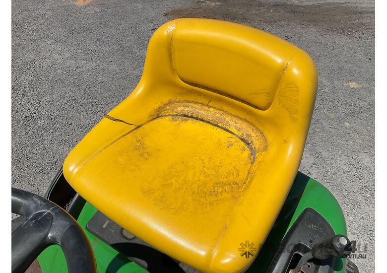 2013 John Deere D110 Ride On Mower (Underbelly)