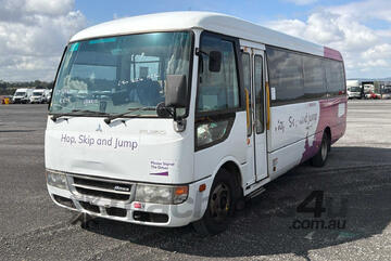 Mitsubishi 2013   Rosa Bus