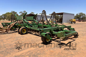 John Deere 1890 Disc Seeder Seeding/Planting Equip