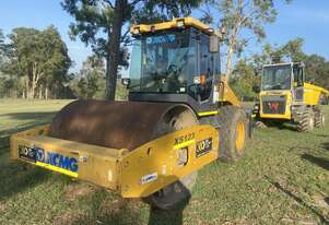 Xcmg 2022   XS123 Roller