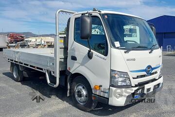 Hino   300 Hybrid