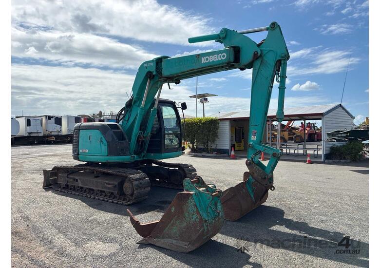 2004 Kobelco SK135SR Excavator (Steel Track With Rubber Inserts)