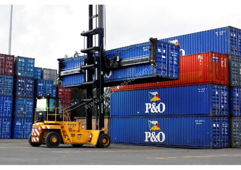 caption 40FT SHIPPING CONTAINERS