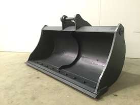 NEW DIG ITS 1500MM BATTER BUCKET SUIT ALL 5-7T MINI EXCAVATORS - picture1' - Click to enlarge