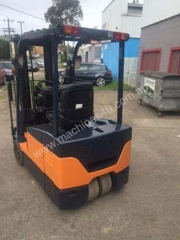 caption Used electric Toyota 7FBE18 forklift