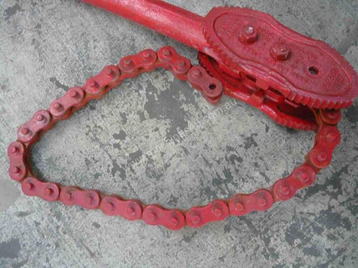 caption RECORD HAND TOOLS PIPE WRENCH