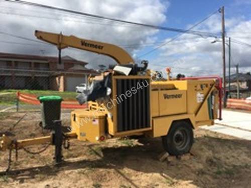 Wood chipper for sale - good hours