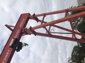 Portal Crane for Sale - picture0' - Click to enlarge