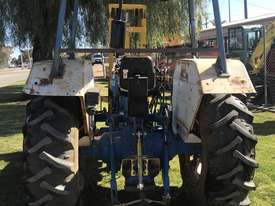 Ford 4610 2WD Tractor - picture2' - Click to enlarge
