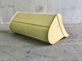 UNUSED 1200MM BATTER BUCKET TO SUIT 6-8T EXCAVATOR E005 - picture1' - Click to enlarge