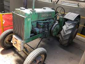 john deere model A tractor - picture2' - Click to enlarge