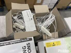 Pallet Lot of Assorted LED Downlights & Drivers - picture2' - Click to enlarge