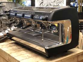 LA CIMBALI M39 GT 3 GROUP BLACK AND STAINLESS ESPRESSO COFFEE MACHINE - picture2' - Click to enlarge