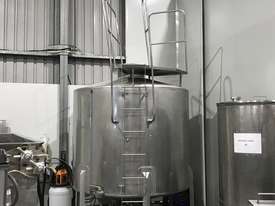 Stainless Steel 5000lt Mixing Tank in very good condition  - picture0' - Click to enlarge
