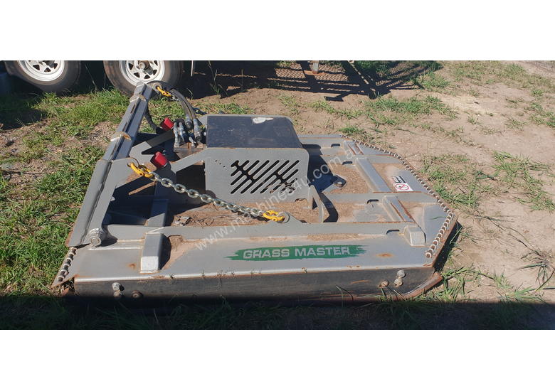 Used 2017 Grassmaster Souther tools and equipment 6 FOOT Skid Steer