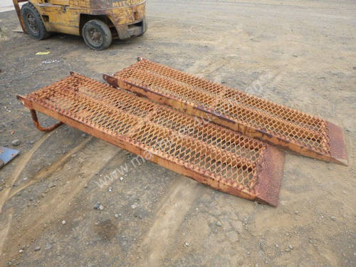 Unknown Set of ramps Miscellaneous Parts