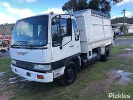 1994 Hino FD3W - picture2' - Click to enlarge