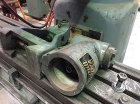 Used Kondia FV1 Turret Milling Machine - picture1' - Click to enlarge