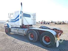 INTERNATIONAL TRANSTAR 4670 Prime Mover (T/A) - picture2' - Click to enlarge