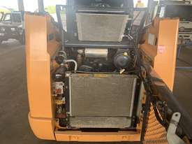Case TR270 CTL Low hour very tidy unit - picture1' - Click to enlarge