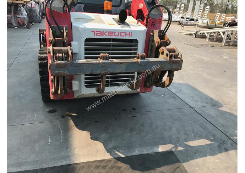 caption Takehuchi TL240 Skid Steer