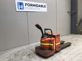 Raymond 8400 Pallet Truck Forklift - picture1' - Click to enlarge