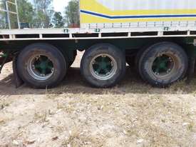 45 ft flat bed trailer - picture2' - Click to enlarge
