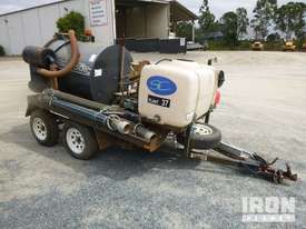 2007 Ditch Witch DWA250g Vacuum Trailer - picture0' - Click to enlarge