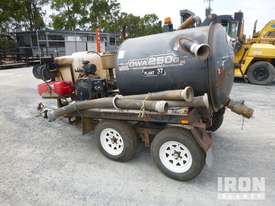 2007 Ditch Witch DWA250g Vacuum Trailer - picture1' - Click to enlarge