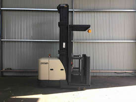 Crown SP3200  Stock Picker Forklift - picture1' - Click to enlarge
