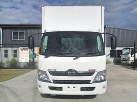 Hino 917 - 300 Series Curtainsider Truck - picture1' - Click to enlarge
