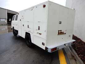 Ford Trader 0811 Service Body Truck - picture1' - Click to enlarge