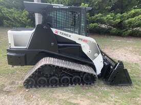Terex pt60 skid steer with tilt angle bucket  - picture2' - Click to enlarge