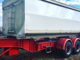 05 BYRNE tri axle sliding A trailer - picture1' - Click to enlarge