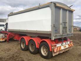 05 BYRNE tri axle sliding A trailer - picture2' - Click to enlarge