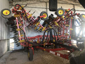 Bourgault 6450 & 8910 Air Seeder Complete Single Brand Seeding/Planting Equip - picture0' - Click to enlarge