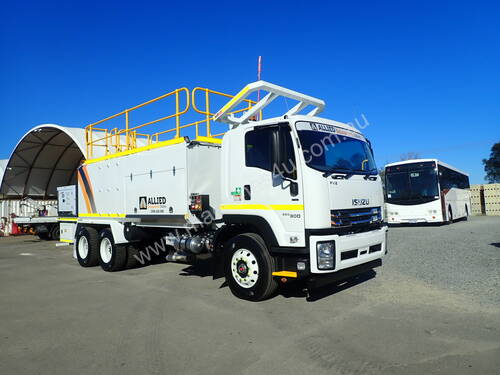 New 2020 Isuzu FVZ260-300 6x4 Service Truck